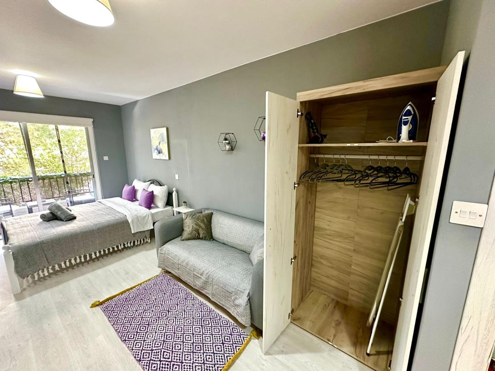 Cozy Studio Paphos Bagian luar foto